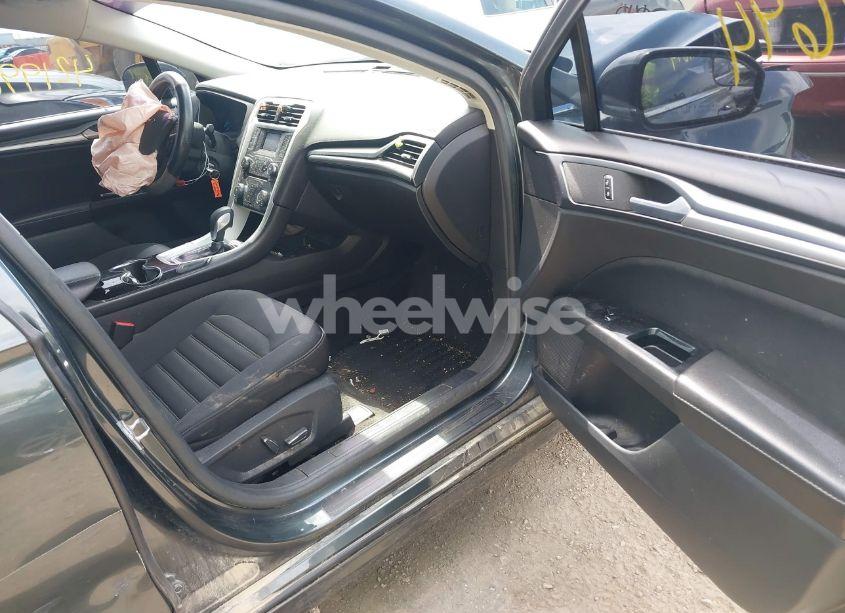 Photo 5 of 2015 Ford Fusion SE (VIN 3FA6P0H76FR292159)