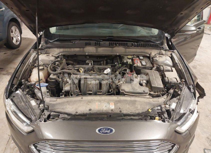 Photo 10 of 2015 Ford Fusion SE (VIN 3FA6P0H76FR305606)