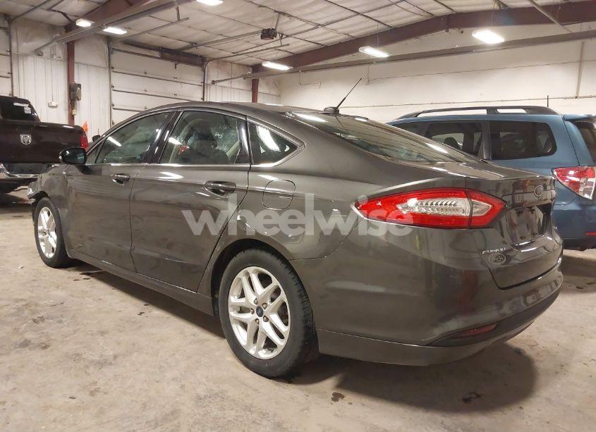 Photo 3 of 2015 Ford Fusion SE (VIN 3FA6P0H76FR305606)