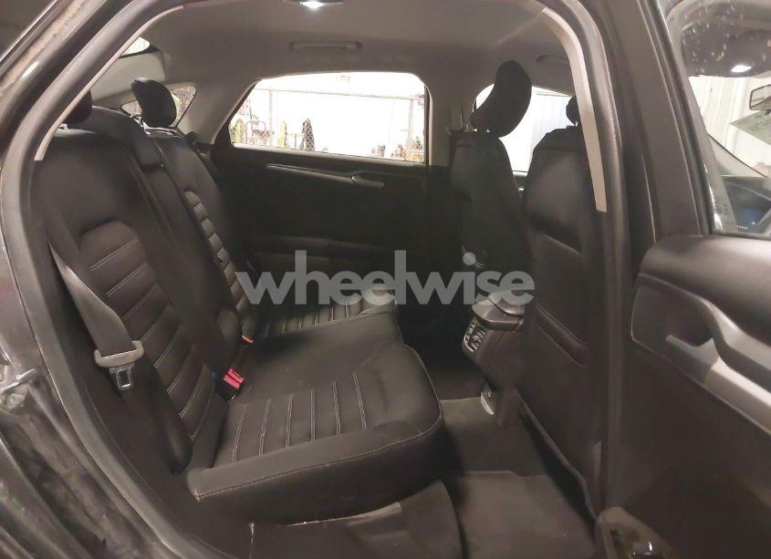 Photo 8 of 2015 Ford Fusion SE (VIN 3FA6P0H76FR305606)