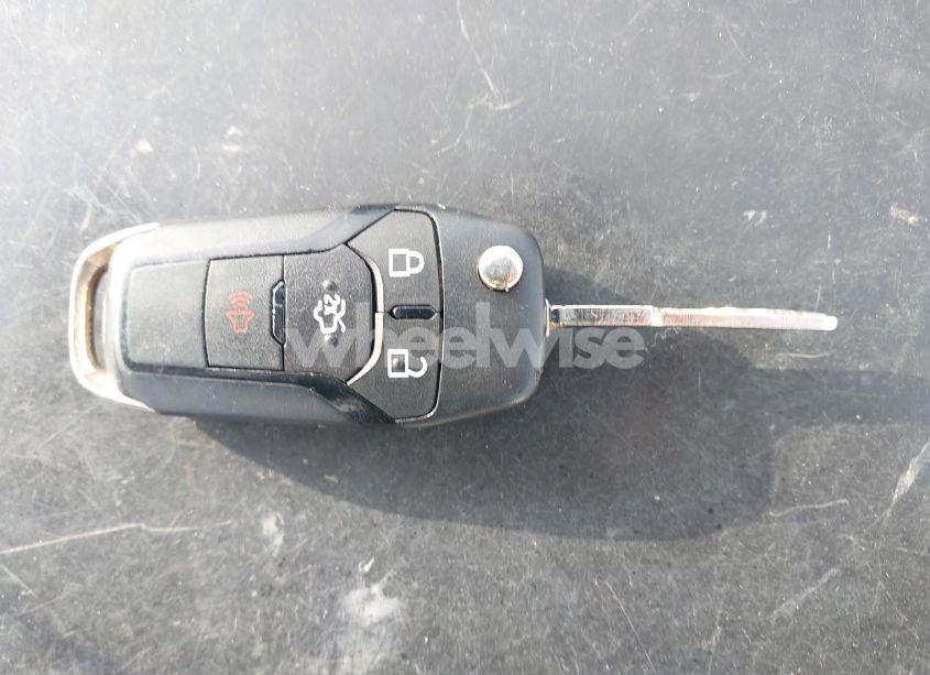 Photo 11 of 2015 Ford Fusion SE (VIN 3FA6P0H76FR310904)