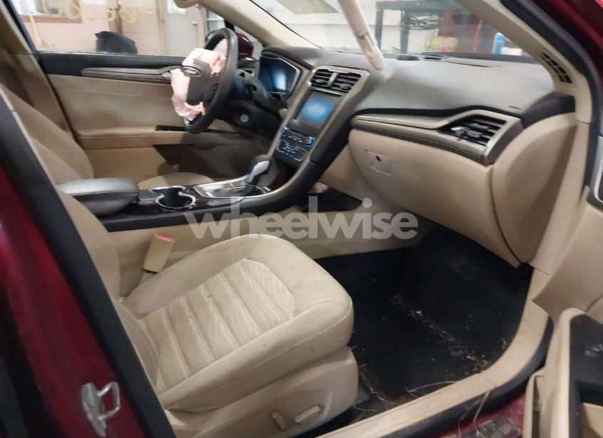 Photo 5 of 2016 Ford Fusion SE (VIN 3FA6P0H76GR103379)