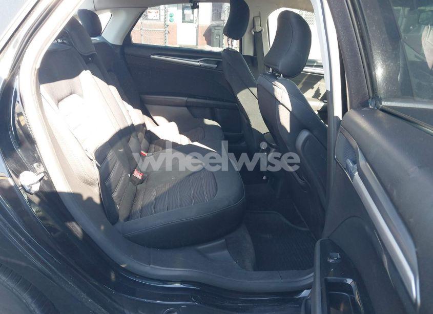 Photo 8 of 2016 Ford Fusion SE (VIN 3FA6P0H76GR104368)