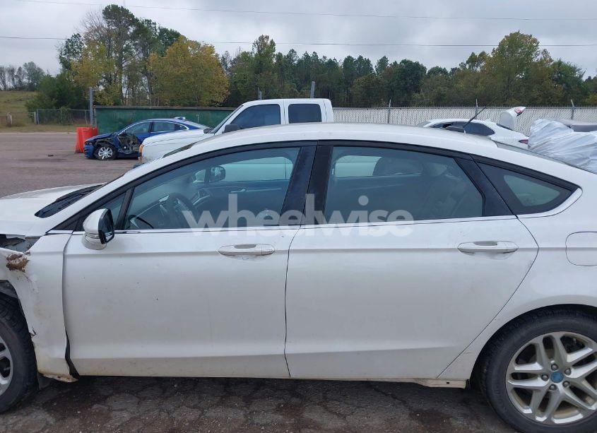 Photo 15 of 2016 Ford Fusion SE (VIN 3FA6P0H76GR109599)