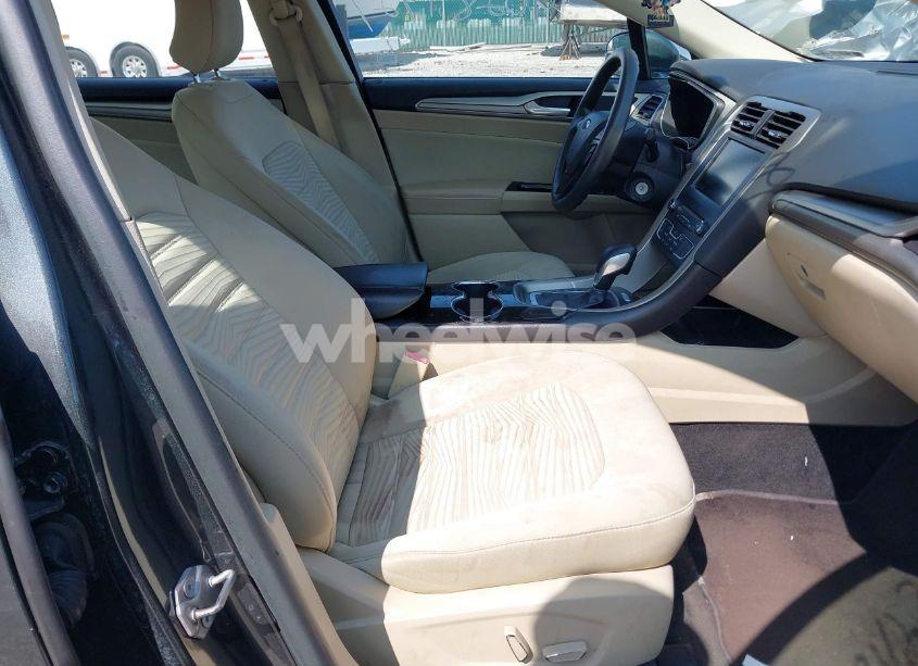 Photo 5 of 2016 Ford Fusion SE (VIN 3FA6P0H76GR113071)