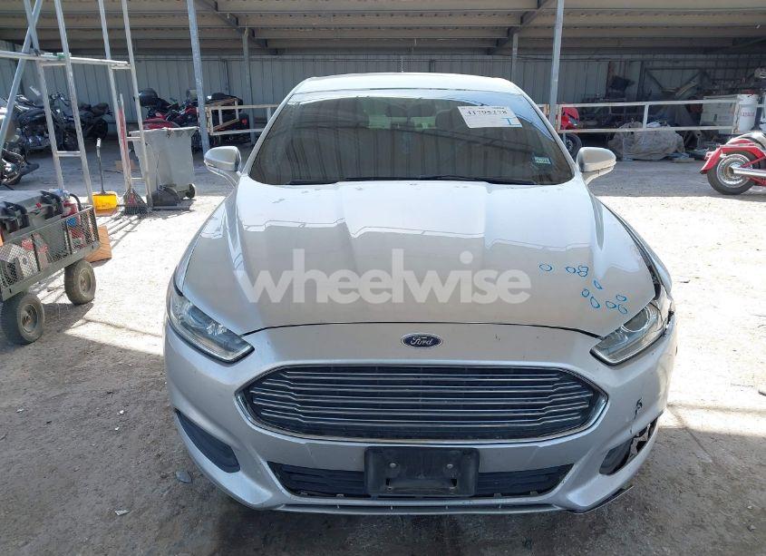 Photo 12 of 2016 Ford Fusion SE (VIN 3FA6P0H76GR147933)