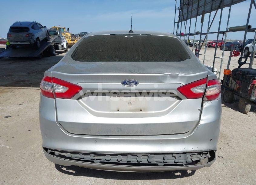 Photo 16 of 2016 Ford Fusion SE (VIN 3FA6P0H76GR147933)
