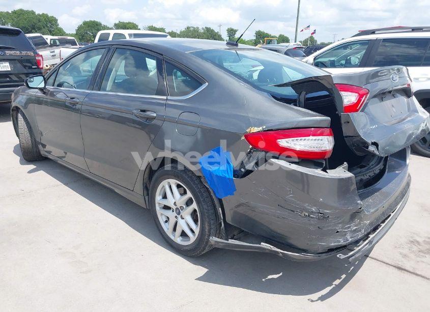 Photo 3 of 2016 Ford Fusion SE (VIN 3FA6P0H76GR172511)