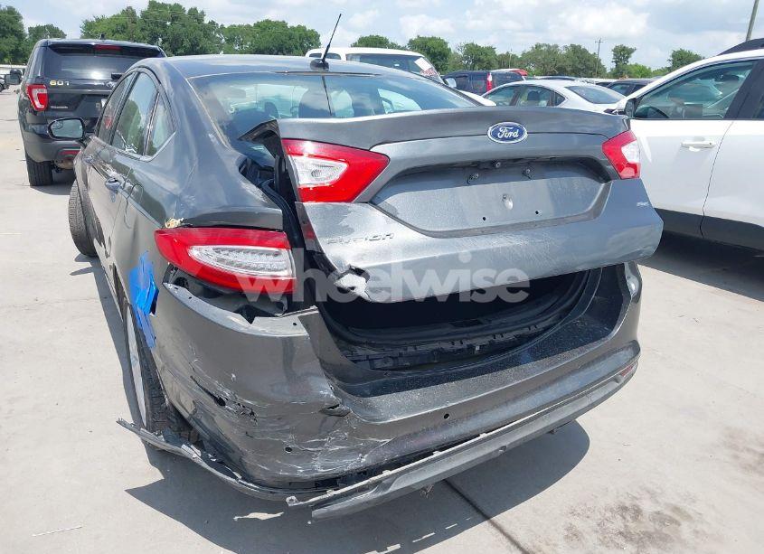 Photo 6 of 2016 Ford Fusion SE (VIN 3FA6P0H76GR172511)
