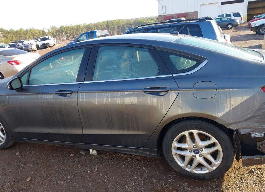 Photo 15 of 2016 Ford Fusion SE (VIN 3FA6P0H76GR199997)