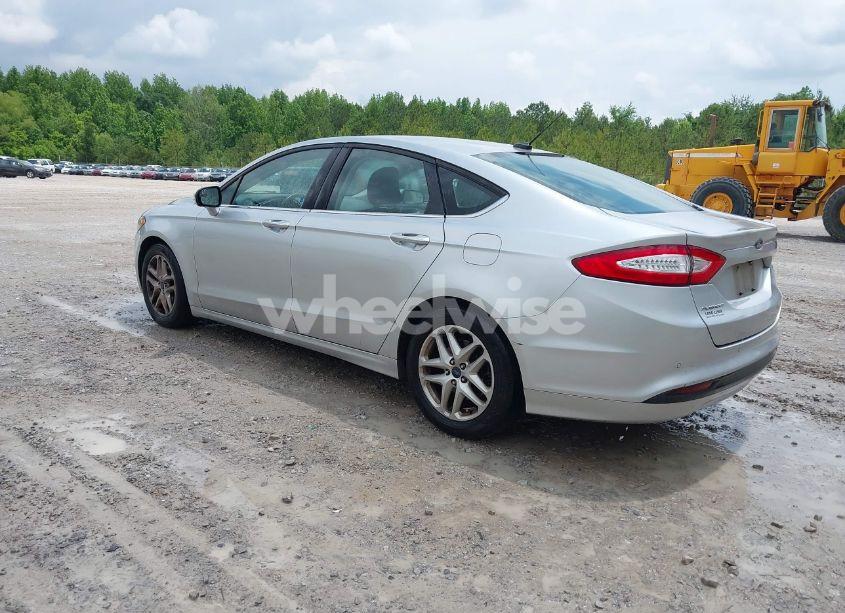 Photo 3 of 2016 Ford Fusion SE (VIN 3FA6P0H76GR237311)