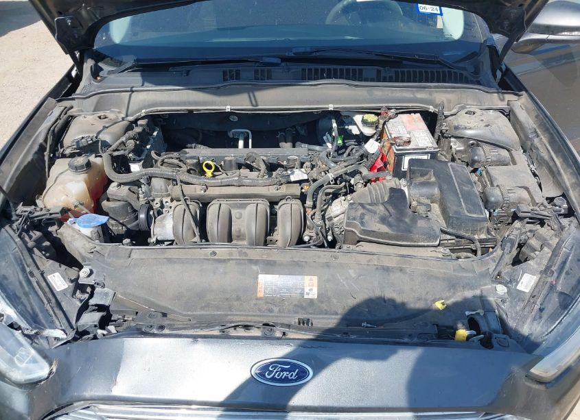 Photo 10 of 2016 Ford Fusion SE (VIN 3FA6P0H76GR239303)