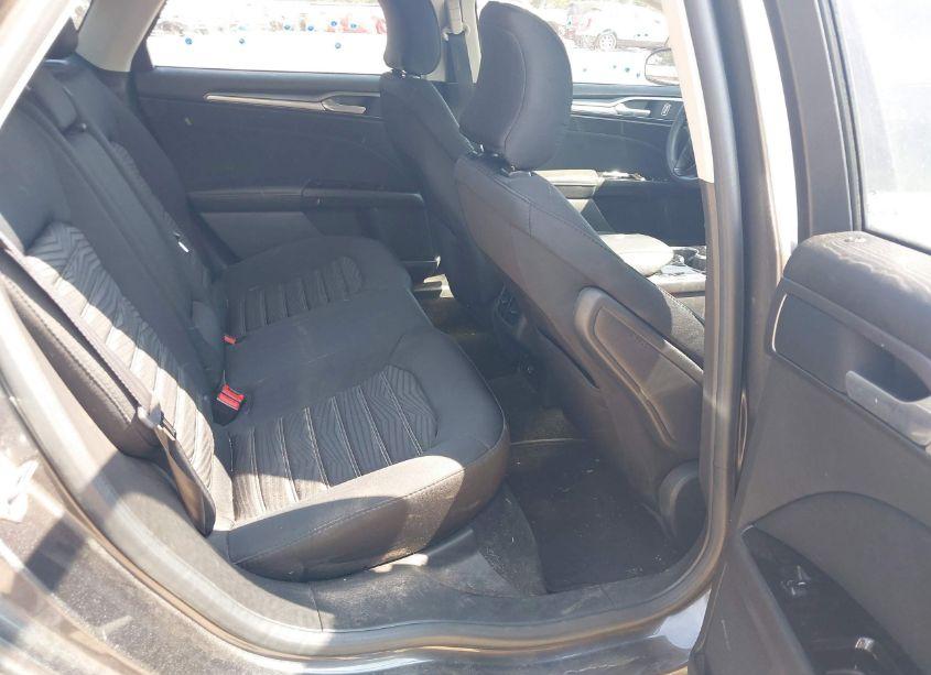 Photo 8 of 2016 Ford Fusion SE (VIN 3FA6P0H76GR239303)