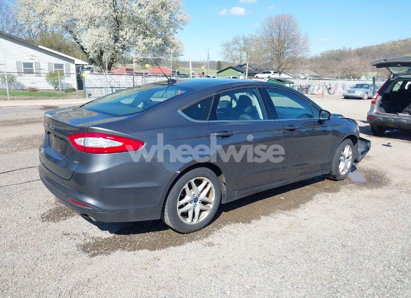 Photo 4 of 2016 Ford Fusion SE (VIN 3FA6P0H76GR312783)
