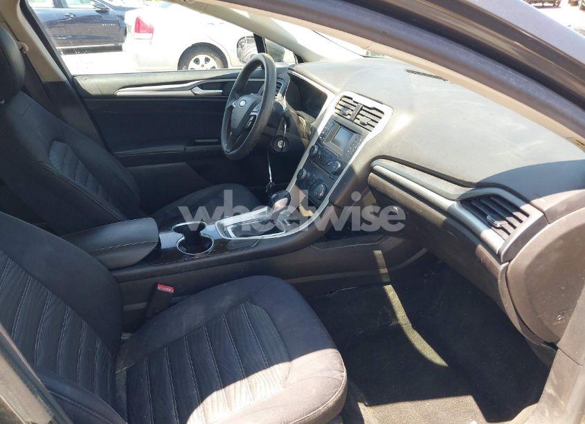 Photo 5 of 2016 Ford Fusion SE (VIN 3FA6P0H76GR330779)