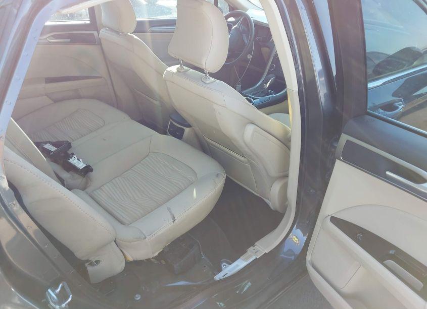 Photo 8 of 2016 Ford Fusion SE (VIN 3FA6P0H76GR354791)