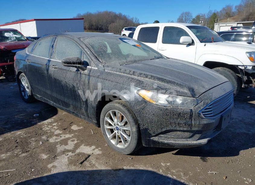 2017 Ford Fusion SE (VIN 3FA6P0H76HR171635) main photo