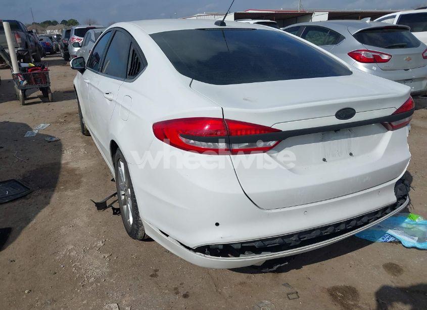 Photo 3 of 2017 Ford Fusion SE (VIN 3FA6P0H76HR175619)