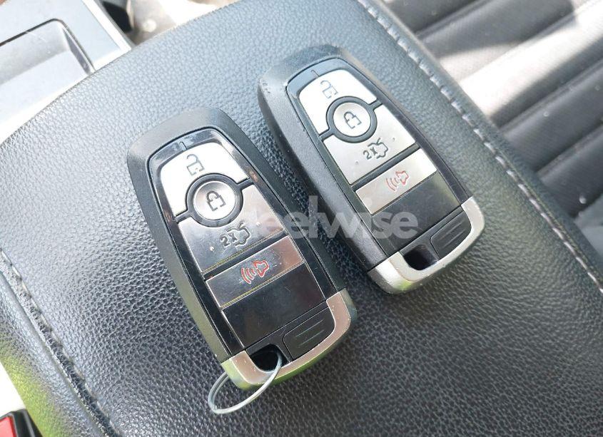 Photo 11 of 2017 Ford Fusion SE (VIN 3FA6P0H76HR185731)