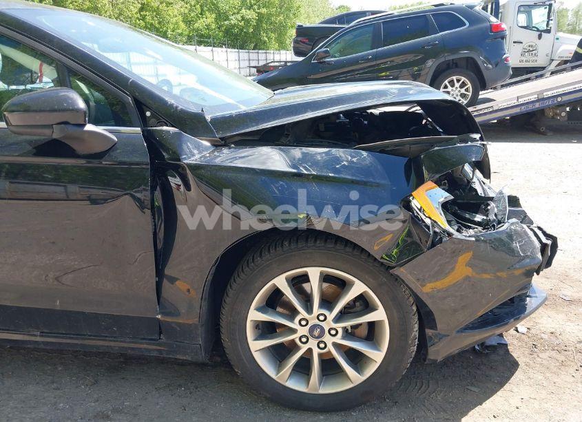 Photo 17 of 2017 Ford Fusion SE (VIN 3FA6P0H76HR185731)