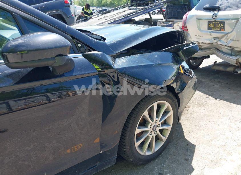 Photo 18 of 2017 Ford Fusion SE (VIN 3FA6P0H76HR185731)