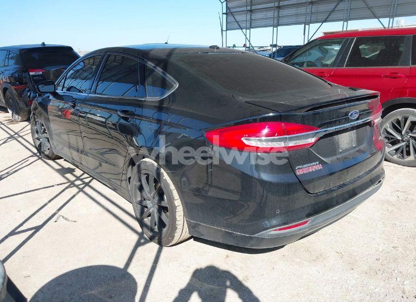 Photo 3 of 2017 Ford Fusion SE (VIN 3FA6P0H76HR228674)