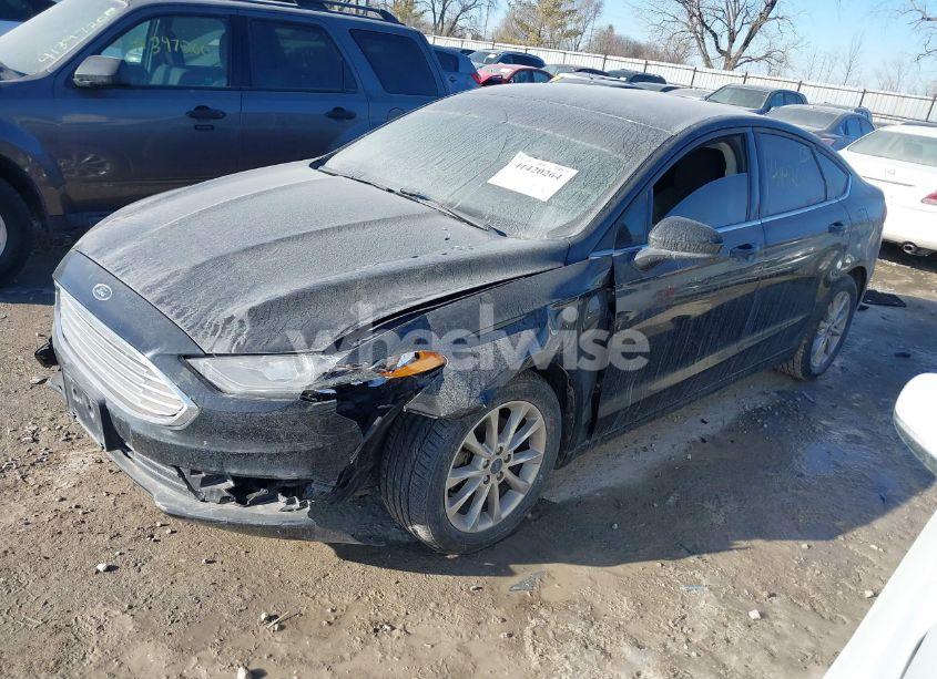 Photo 2 of 2017 Ford Fusion SE (VIN 3FA6P0H76HR259200)