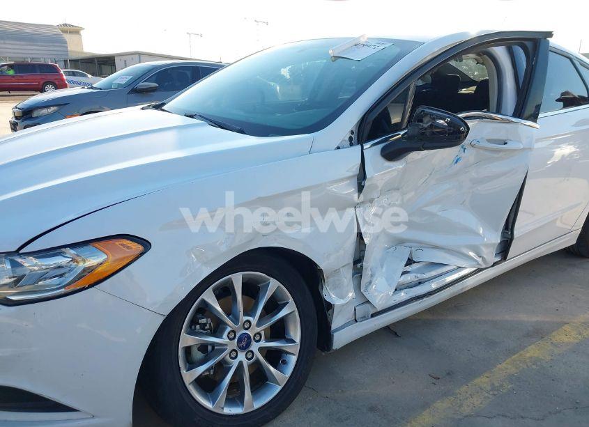 Photo 6 of 2017 Ford Fusion SE (VIN 3FA6P0H76HR279429)