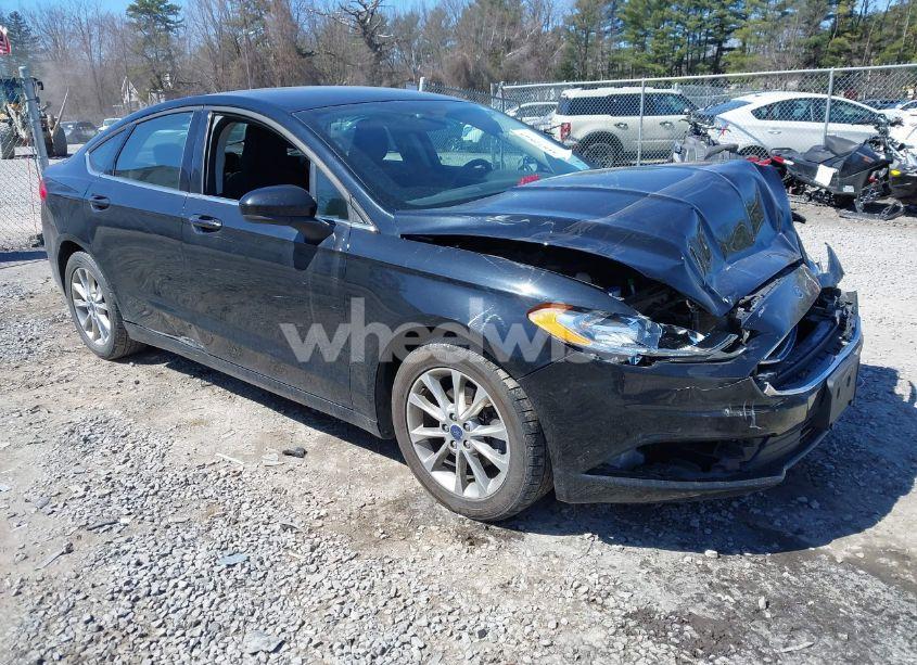 2017 Ford Fusion SE (VIN 3FA6P0H76HR320190) main photo