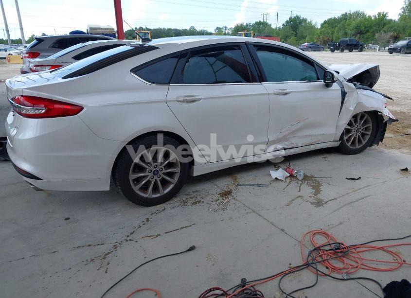 Photo 14 of 2017 Ford Fusion SE (VIN 3FA6P0H76HR393057)