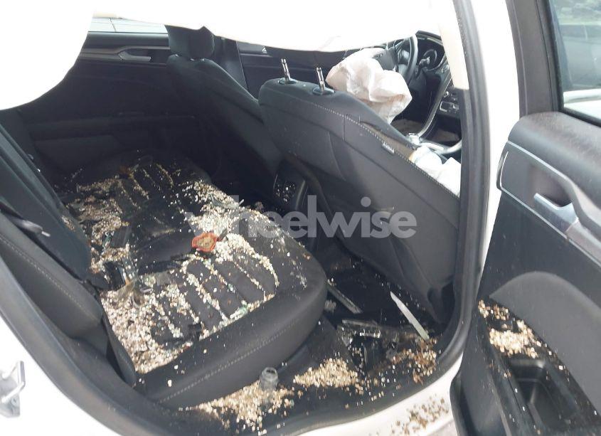 Photo 8 of 2017 Ford Fusion SE (VIN 3FA6P0H76HR393057)