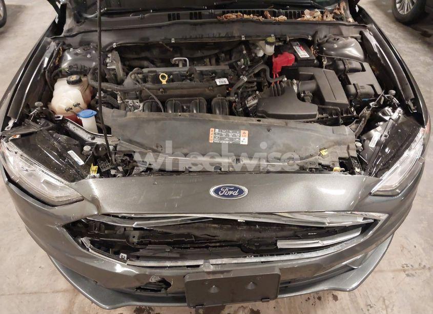 Photo 10 of 2017 Ford Fusion SE (VIN 3FA6P0H76HR403957)