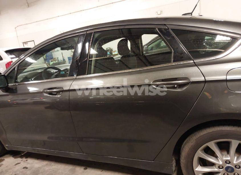 Photo 14 of 2017 Ford Fusion SE (VIN 3FA6P0H76HR403957)