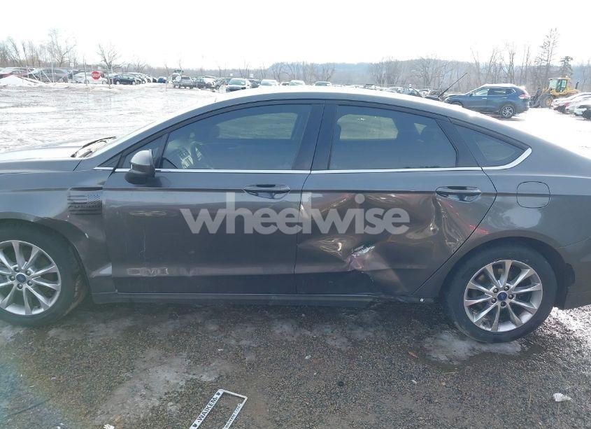 Photo 14 of 2017 Ford Fusion SE (VIN 3FA6P0H76HR404316)