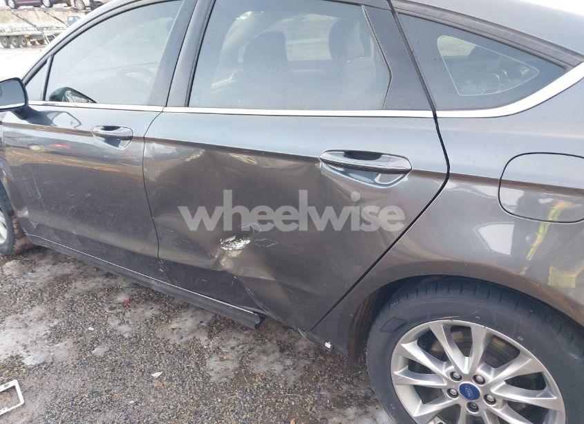 Photo 17 of 2017 Ford Fusion SE (VIN 3FA6P0H76HR404316)