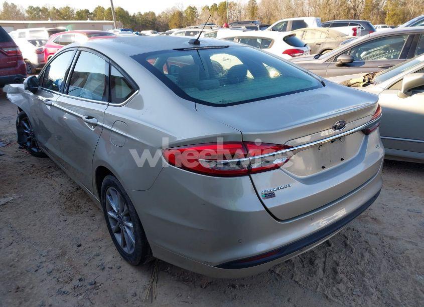Photo 3 of 2017 Ford Fusion SE (VIN 3FA6P0H76HR414585)