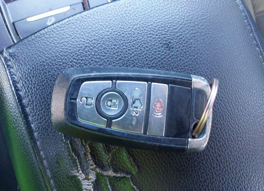 Photo 11 of 2017 Ford Fusion SE (VIN 3FA6P0H76HR414800)