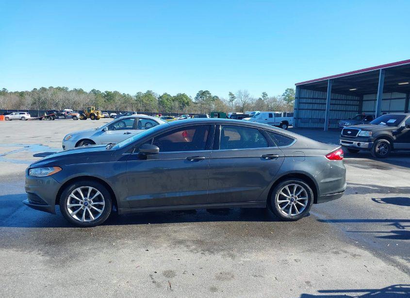Photo 14 of 2017 Ford Fusion SE (VIN 3FA6P0H76HR414800)