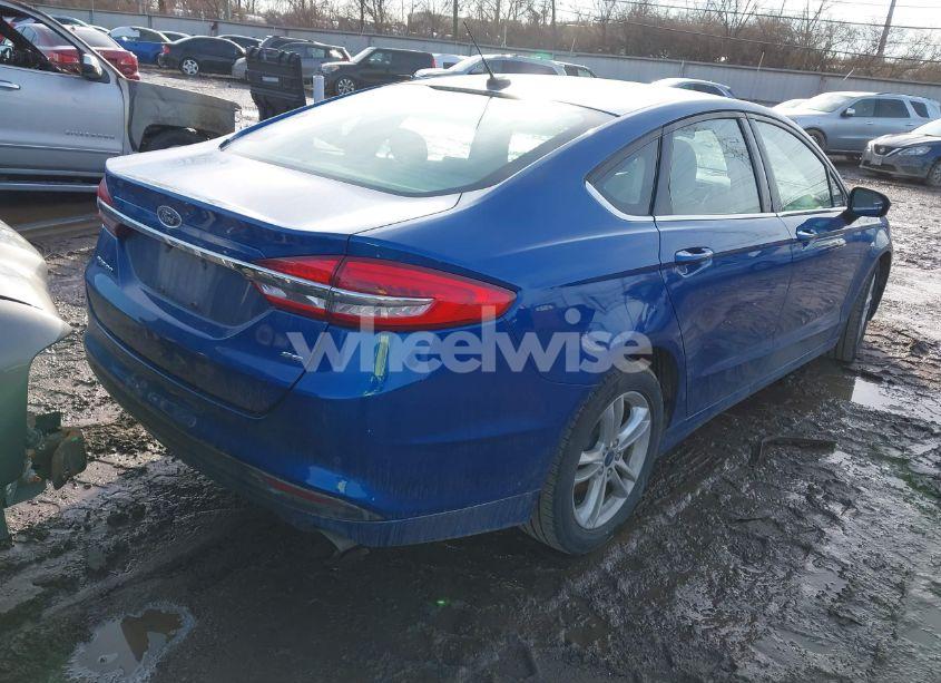 Photo 4 of 2018 Ford Fusion SE (VIN 3FA6P0H76JR108265)