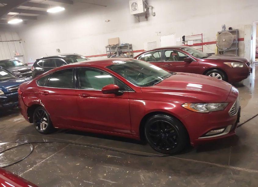 Photo 13 of 2018 Ford Fusion SE (VIN 3FA6P0H76JR126975)