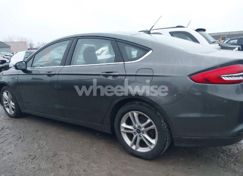 Photo 14 of 2018 Ford Fusion SE (VIN 3FA6P0H76JR185282)