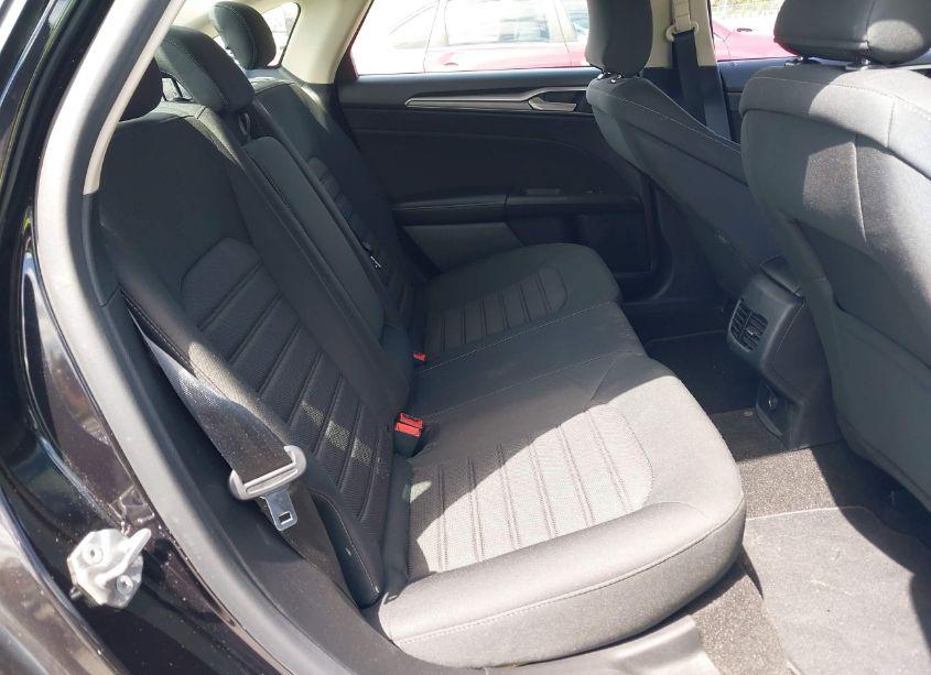 Photo 8 of 2019 Ford Fusion SE (VIN 3FA6P0H76KR265487)