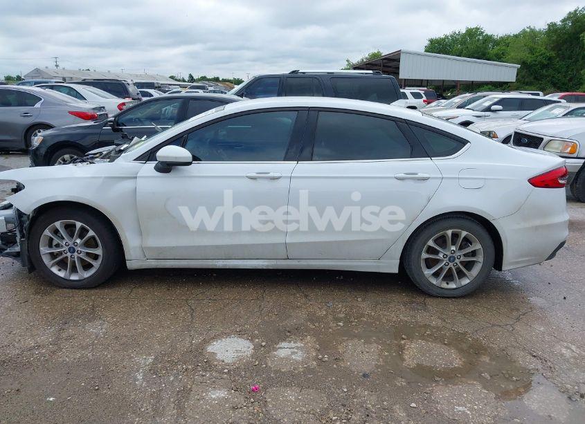 Photo 15 of 2020 Ford Fusion SE (VIN 3FA6P0H76LR154018)