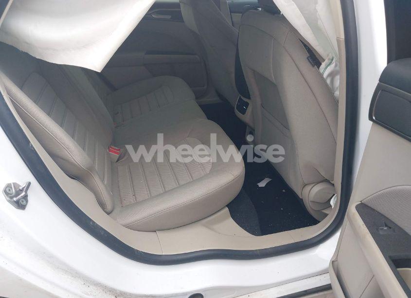 Photo 8 of 2020 Ford Fusion SE (VIN 3FA6P0H76LR154018)