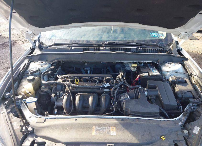 Photo 10 of 2013 Ford Fusion SE (VIN 3FA6P0H77DR130439)