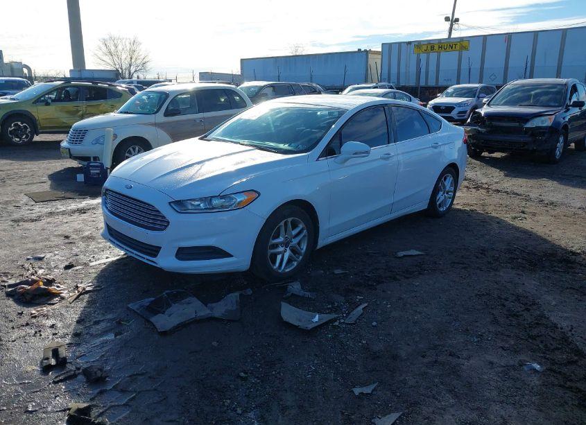 Photo 2 of 2013 Ford Fusion SE (VIN 3FA6P0H77DR130439)