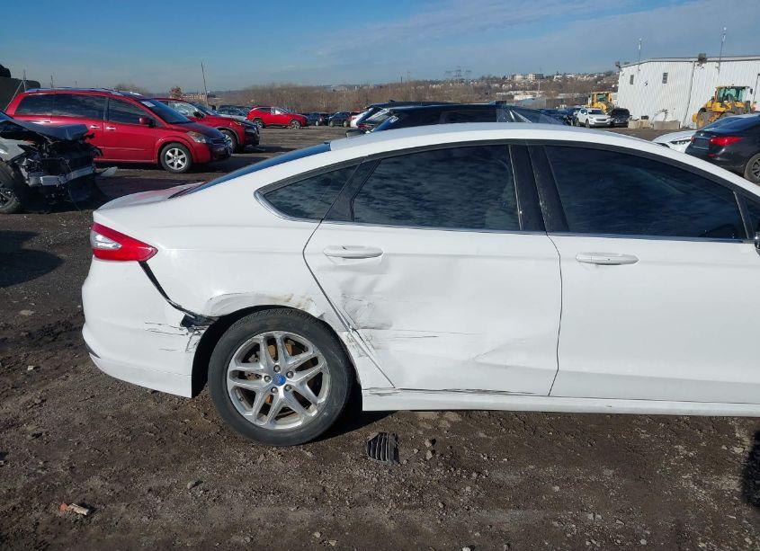 Photo 6 of 2013 Ford Fusion SE (VIN 3FA6P0H77DR130439)