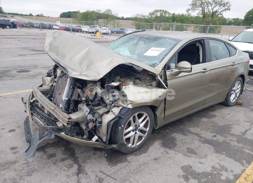 Photo 2 of 2013 Ford Fusion SE (VIN 3FA6P0H77DR134426)