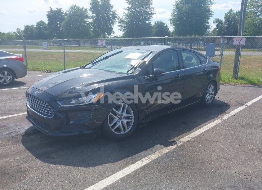 Photo 2 of 2013 Ford Fusion SE (VIN 3FA6P0H77DR138380)