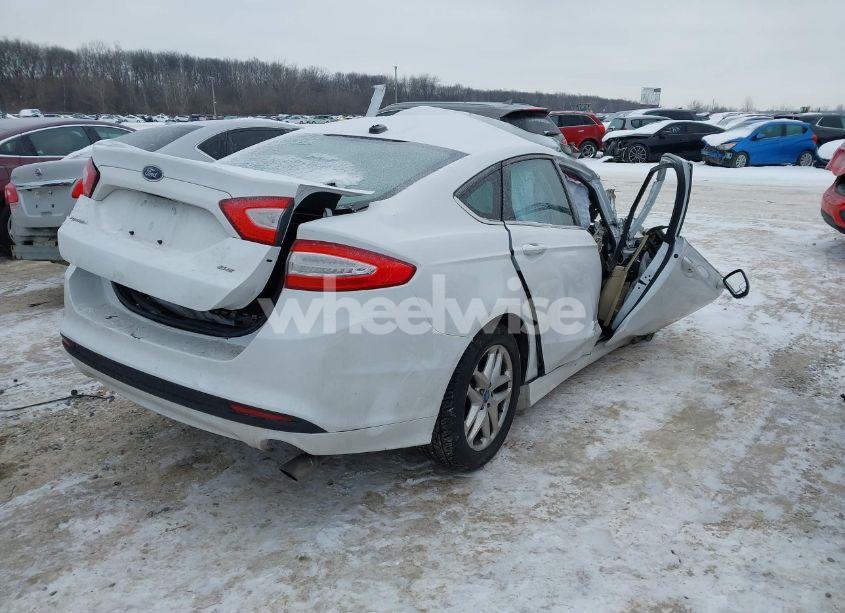 Photo 4 of 2013 Ford Fusion SE (VIN 3FA6P0H77DR179222)